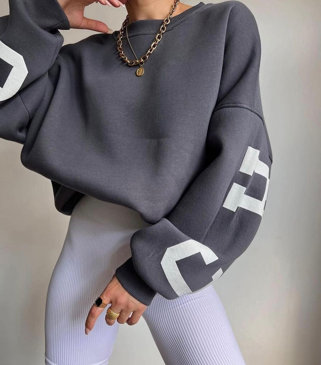 Women's Sweater | Loose Fit Long Sleeve Pullover for Everyday Wear