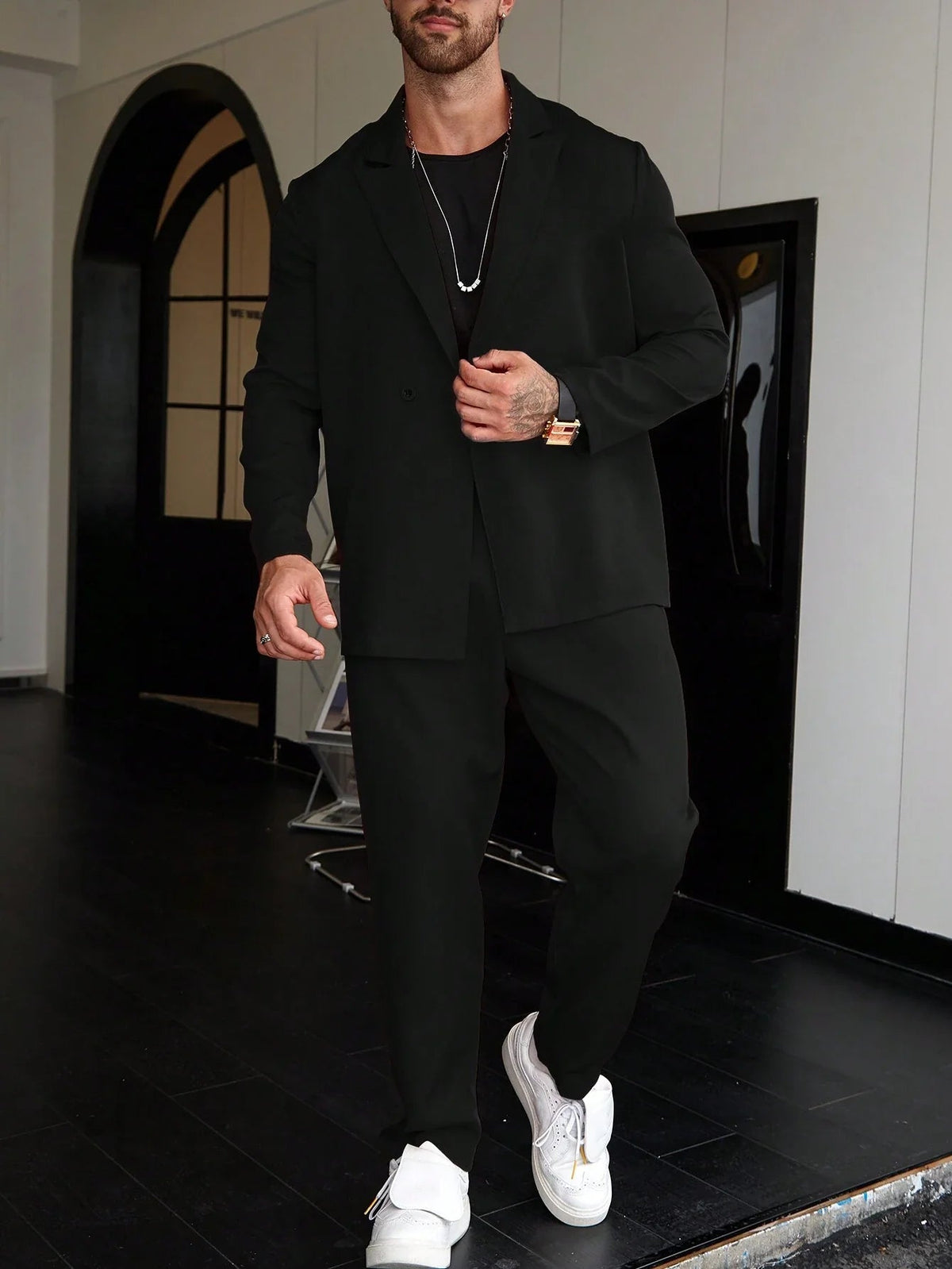 Slim Fit Two Piece Tailored Business Suit Set with Blazer and Pants for Men