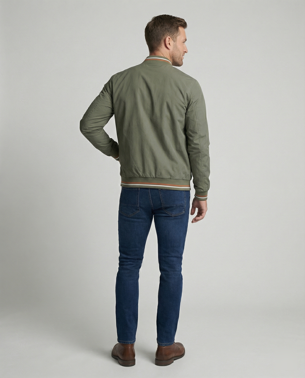 Men's bomber jacket | Fitted cut with zipper