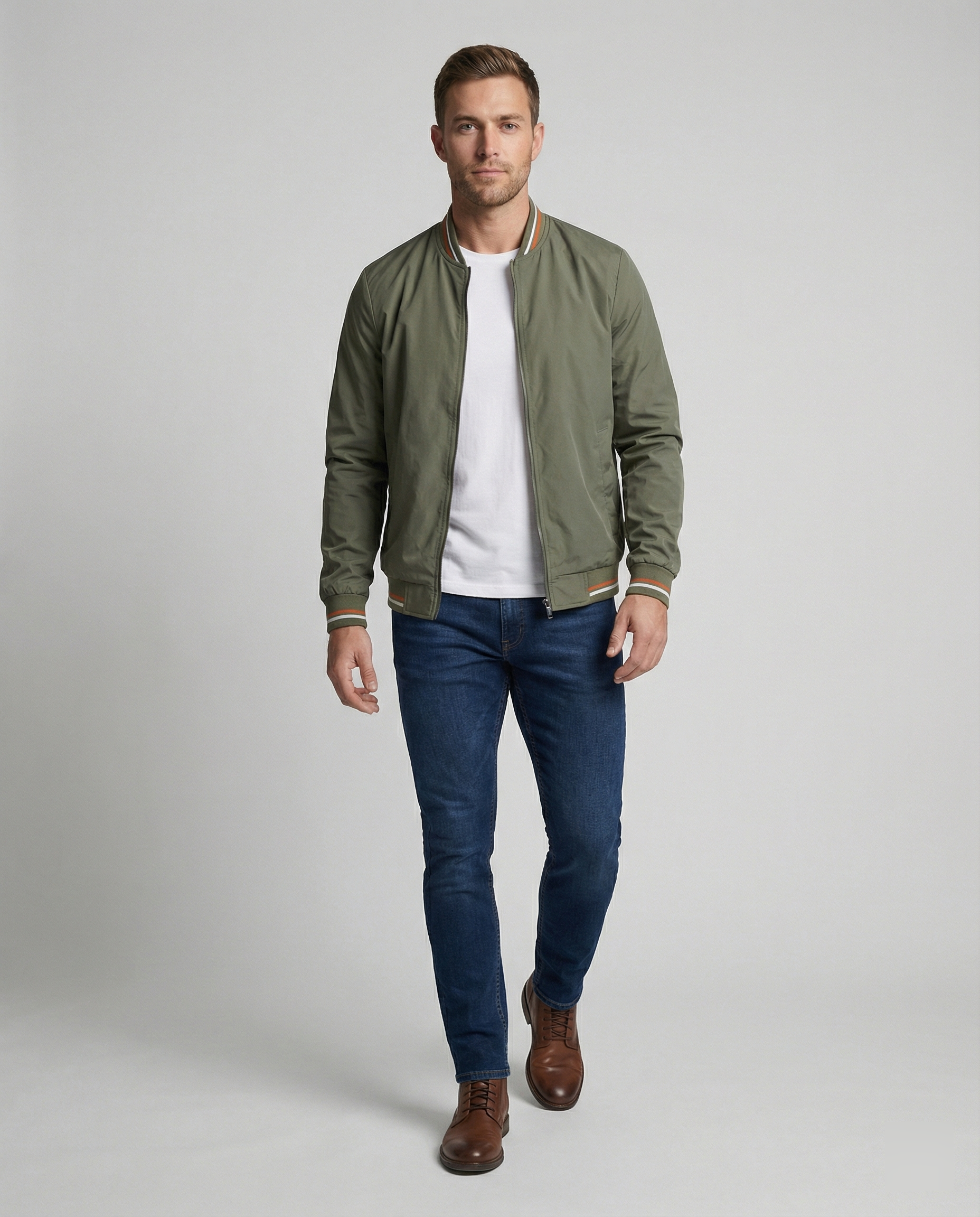 Men's bomber jacket | Fitted cut with zipper