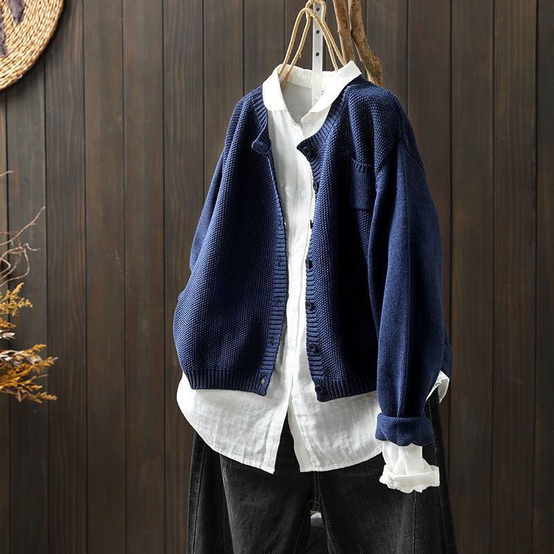 Women’s Cardigan | Oversized style with button closure and long sleeves