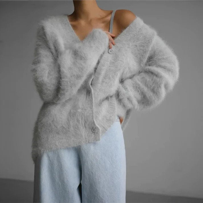 Women’s Cardigan | Long Sleeve Winter Knit Extended Back Style