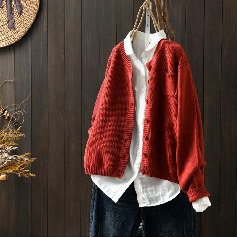 Women’s Cardigan | Oversized style with button closure and long sleeves